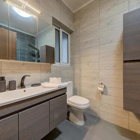 Modern 3-bedroom With Balcony, Wifi & Ac * San Ġwann